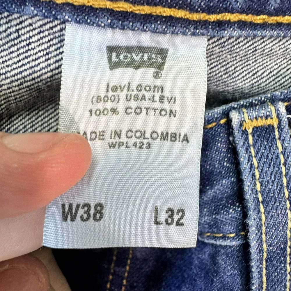 Levis measurements waist